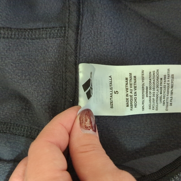 Boys Adidas Size 5 Track Suit - Picture 2 of 2